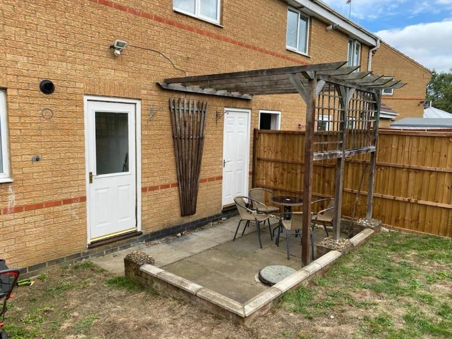 Charming Home In Wellingborough Exterior photo